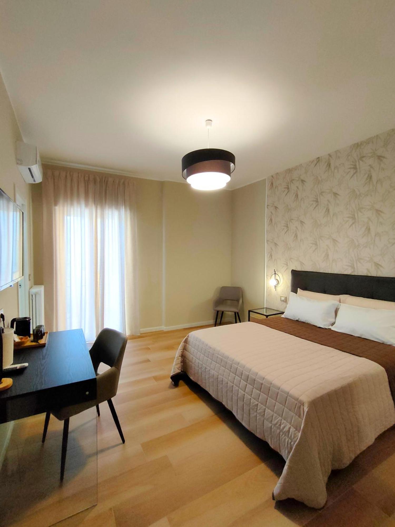 Agape Charme Rooms 巴里 外观 照片