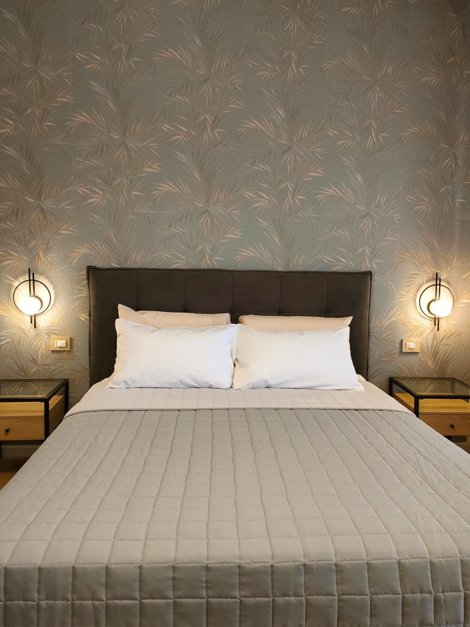 Agape Charme Rooms 巴里 外观 照片