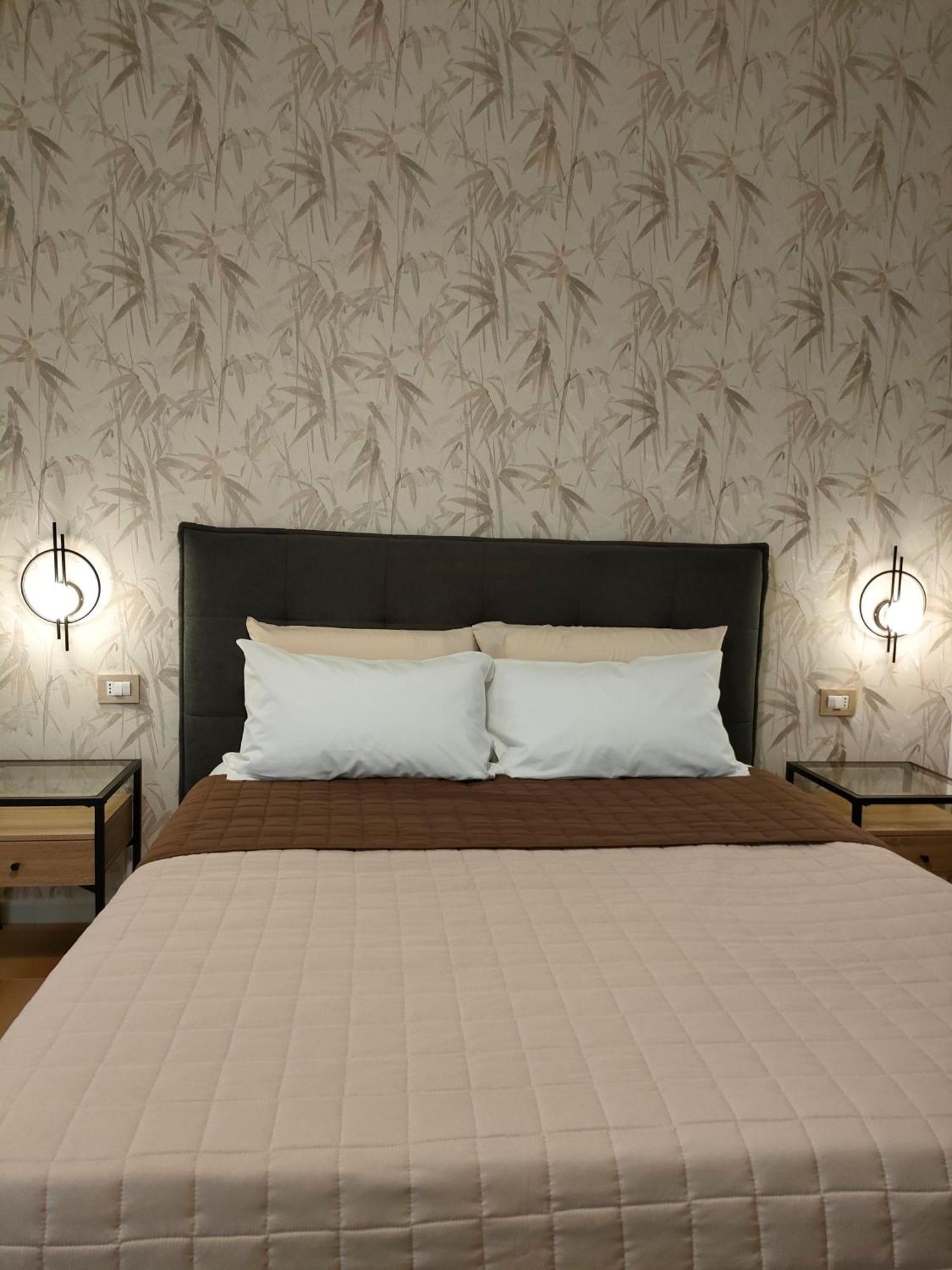 Agape Charme Rooms 巴里 外观 照片